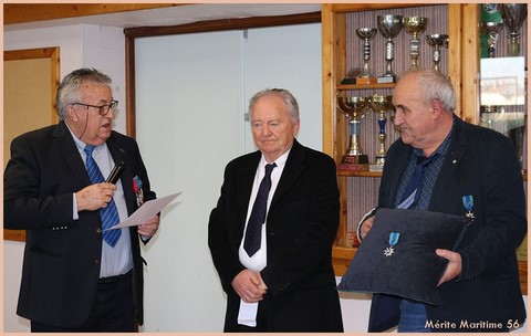 remise médaille méritemaritime 56