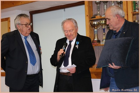 remise médaille méritemaritime 56
